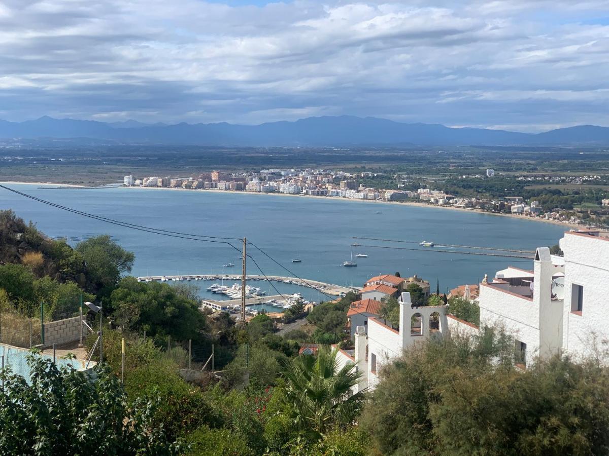 La Baie De Rose Appartement Roses Buitenkant foto